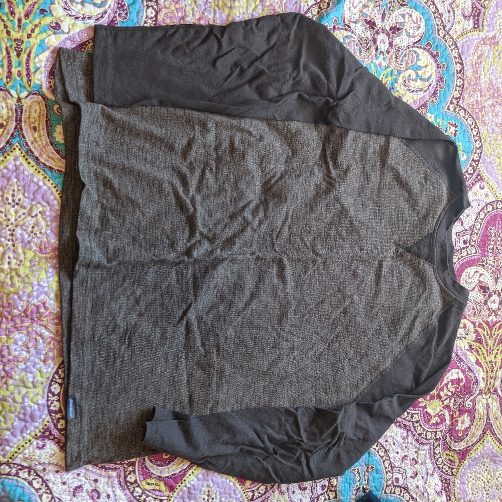 Long sleeve shirt